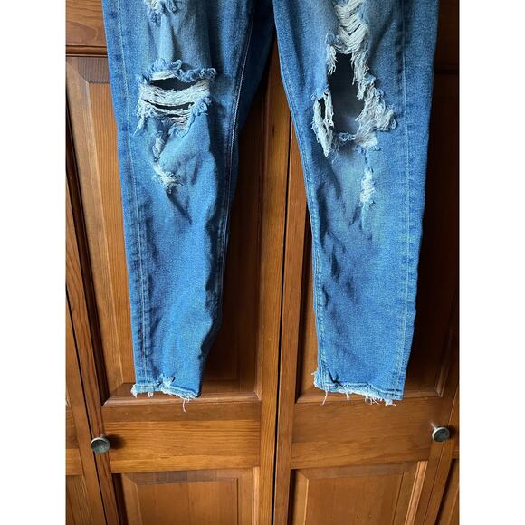 American Eagle Women Distressed Straight Leg Stretch Curvy Mom Jeans Blue Size 4 - Picture 7 of 11